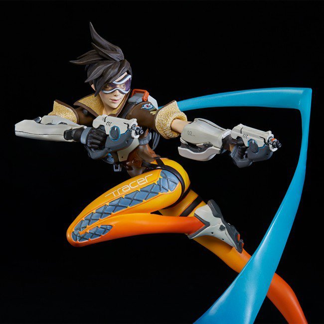  Blizzard Overwatch: Tracer Toy Figure Statues : Toys & Games