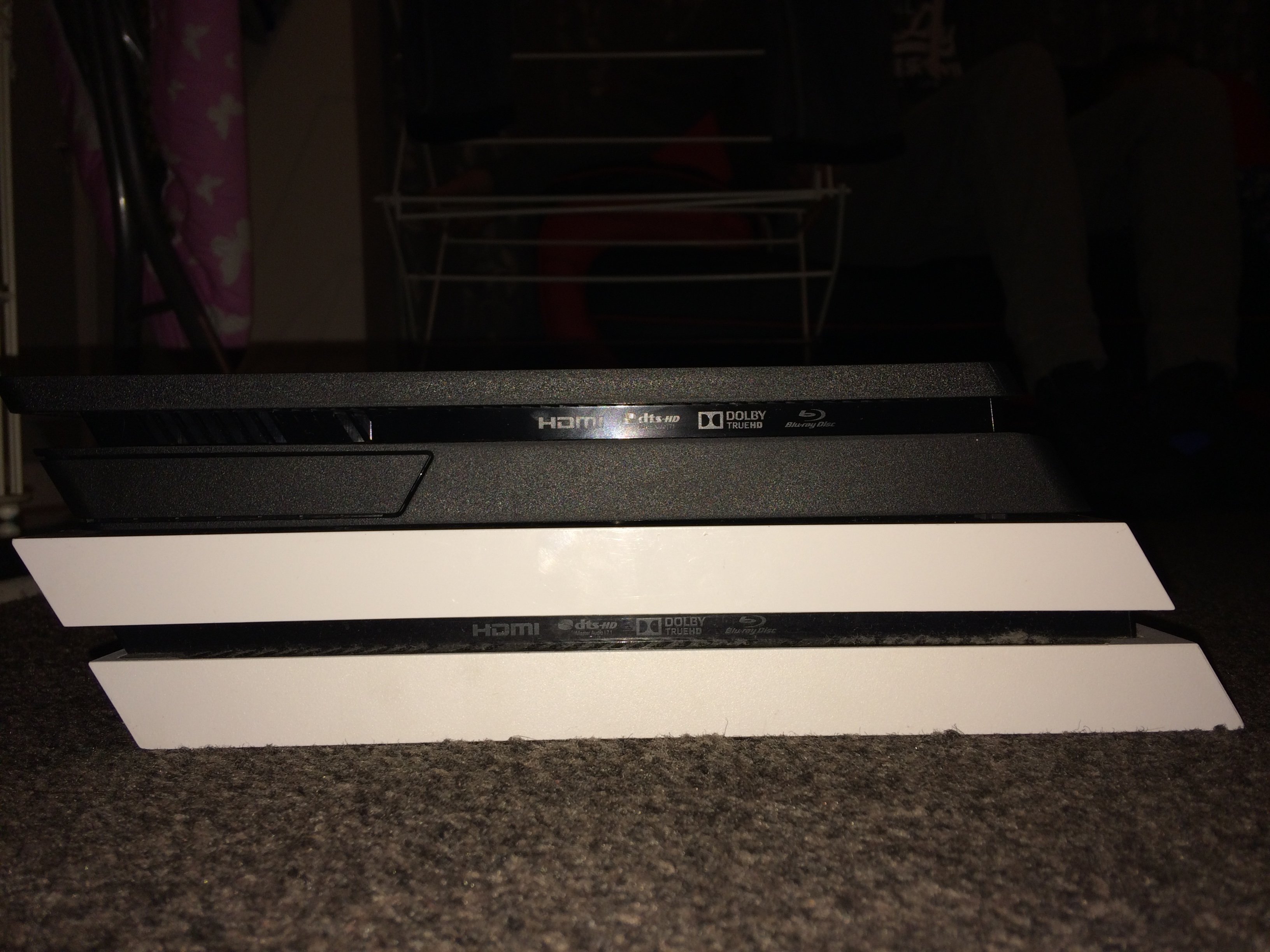 PS4 Slim Console Comparison